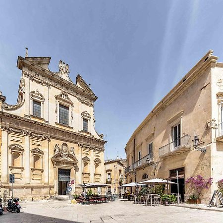 Limehome Lecce Palazzo Bn Buitenkant foto