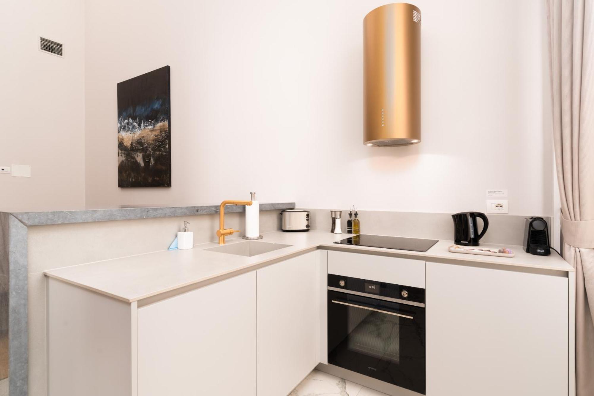 Limehome Lecce Palazzo Bn Buitenkant foto